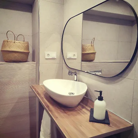 48- Recién Reformado Appartamento