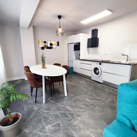 48- Recién Reformado Appartamento Avilés