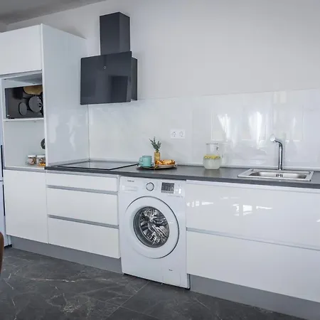 48- Recien Reformado Avilés